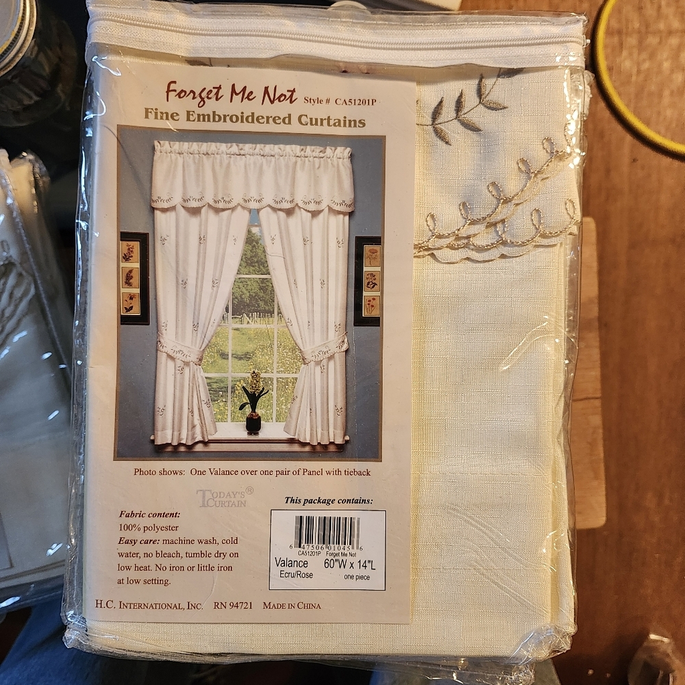 Forget Me Not Fine Embroidered Curtains - Cream Valance 60 x 14 New